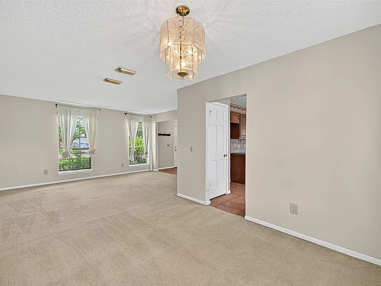 4514 Treasure Trl — Photo 12