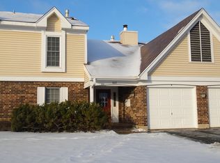 822 Chasefield Ln APT 2, Crystal Lake, IL 60014