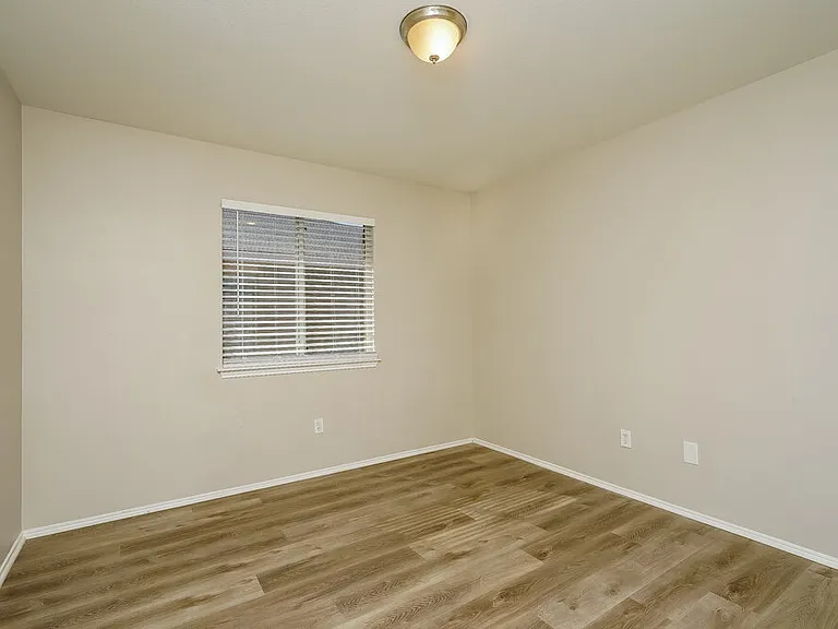 8813 Sagebrush Trl — Photo 13
