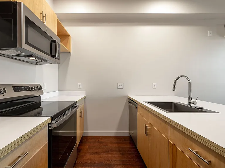 56 E McMicken Ave — Photo 6