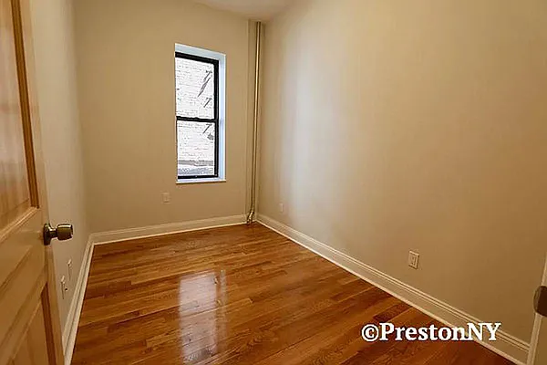 Rented by J PRESTON AND ASSOCIATES INC | media 17