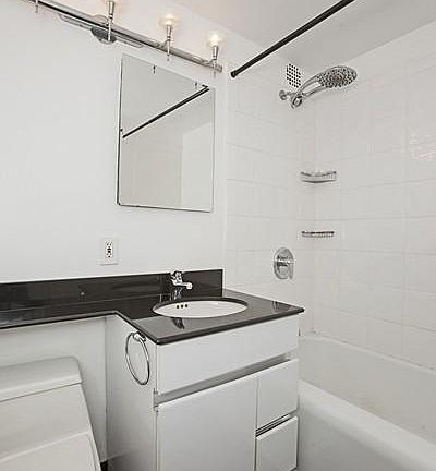 5th image of 80 Park Ave APT 4M