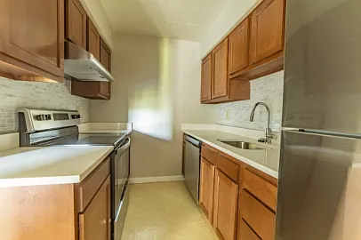 Wellington Square Apartments — Photo 33