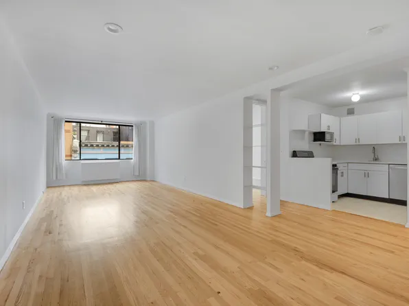 44 East 12th Street image 1 of 10