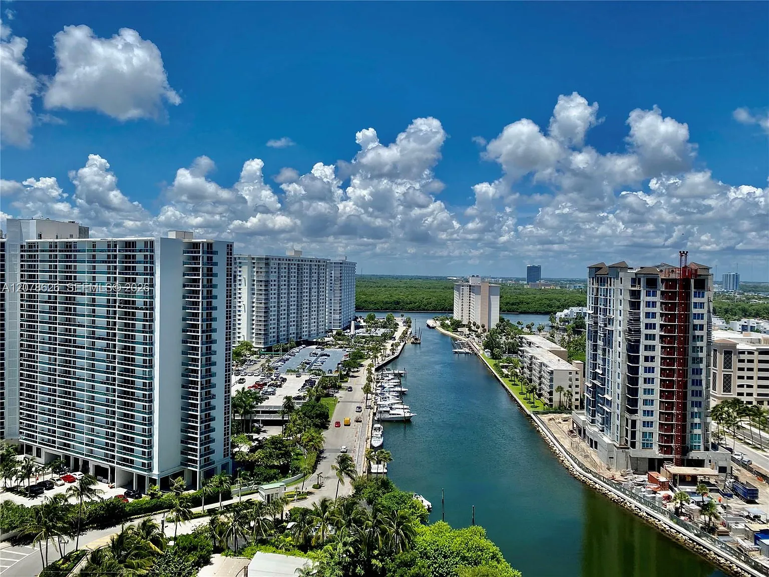 Tdr Tower Iii Condo — Photo 1