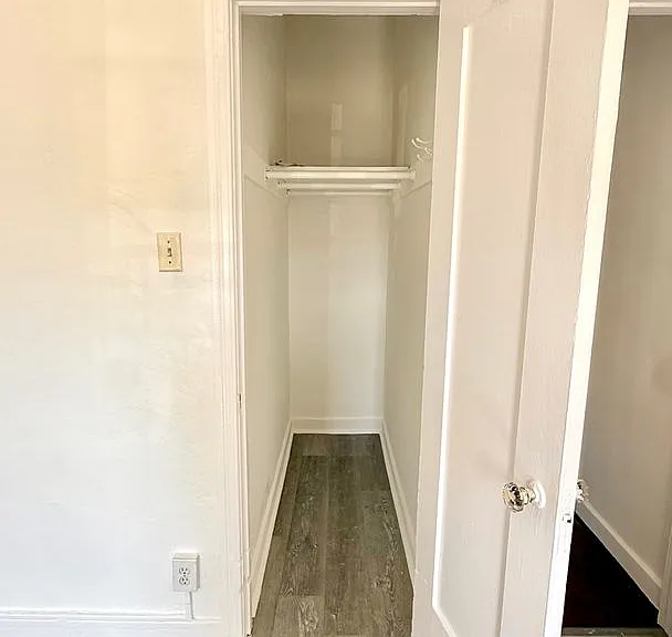 543 N Sycamore Ave — Photo 4
