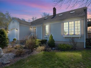 30 Sullivan Ln, Bristol, RI 02809