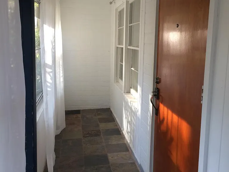 Front porch room