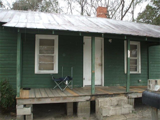 2nd image of 229 Wisenbaker Ln #233