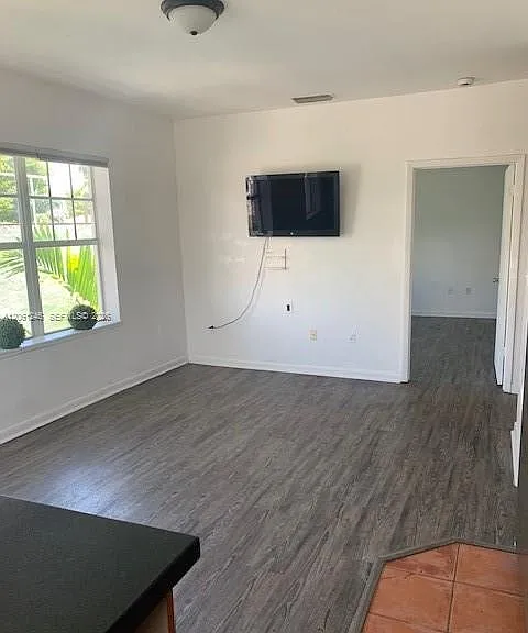 1244 Pennsylvania Ave #306 — Photo 4