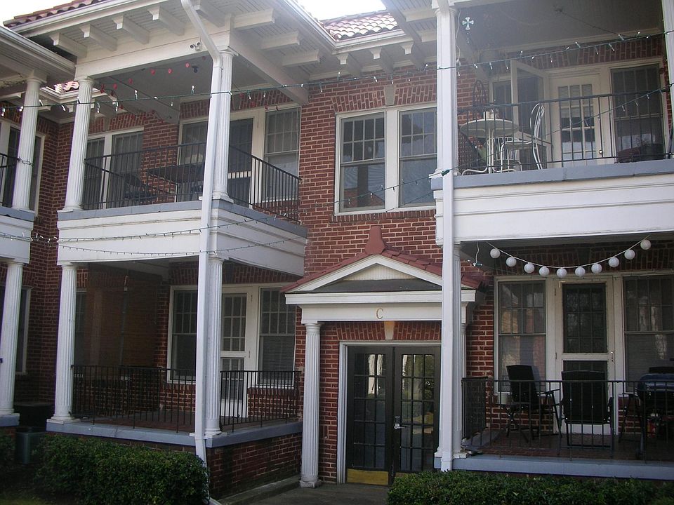 2nd image of 305 E Ponce De Leon Ave