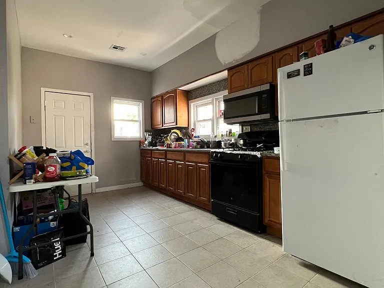 95 Hancock Ave #2 — Photo 2