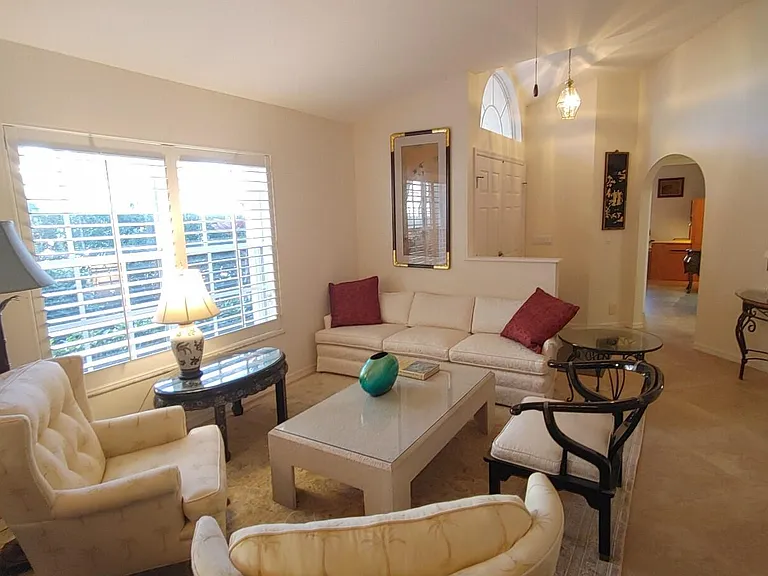 16461 Riverwind Dr — Photo 3