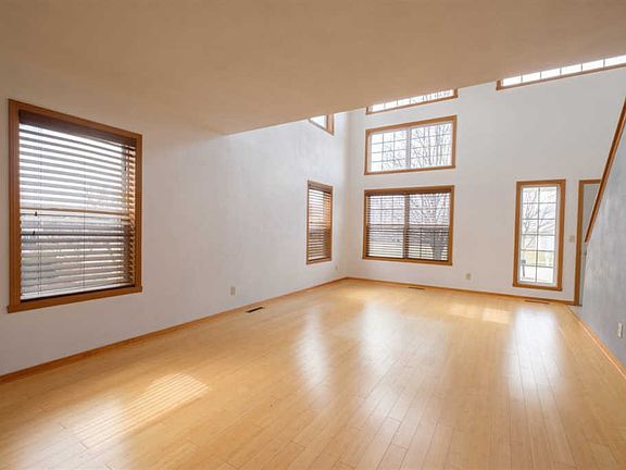 5th image of 3613 Moraga Way
