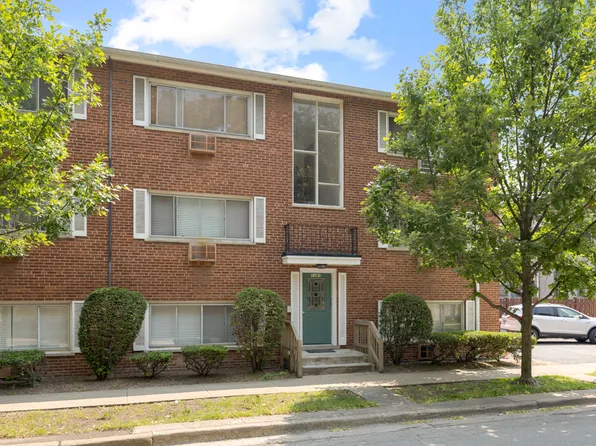1107 Washington Blvd APT 2E, Oak Park, IL 60302