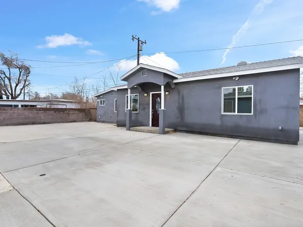 1326 W Ivesbrook St, Lancaster, CA 93534