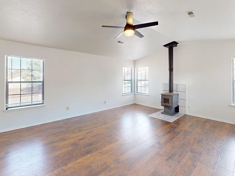 821 Oro Real NE — Photo 19