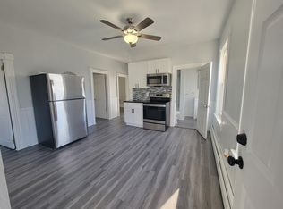 13 Regent Ave APT 2, Providence, RI 02908