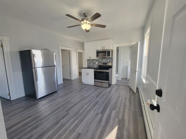 13 Regent Ave APT 2