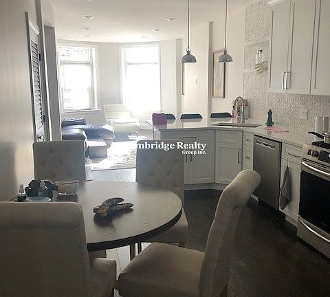 3rd image of 7 Strathmore Rd #3T