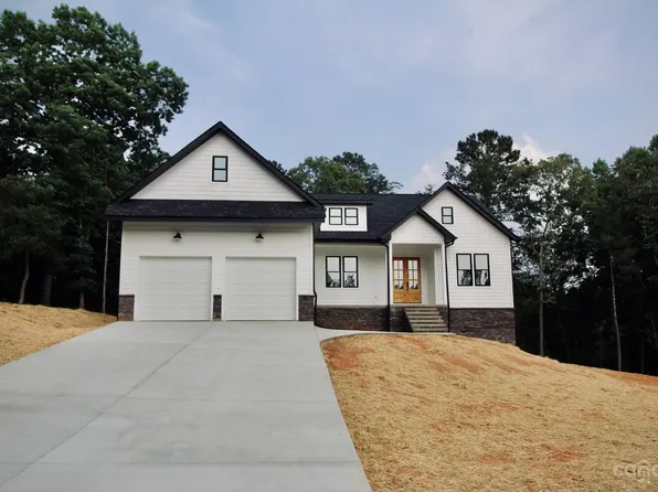 4630 Glen Hollow Ln NE, Hickory, NC 28601