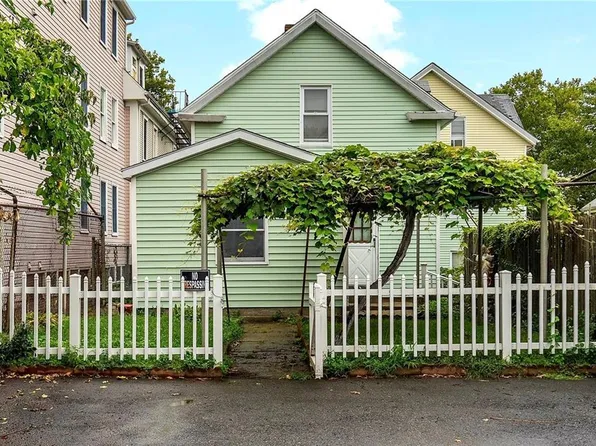 49 E Transit St, Providence, RI 02906