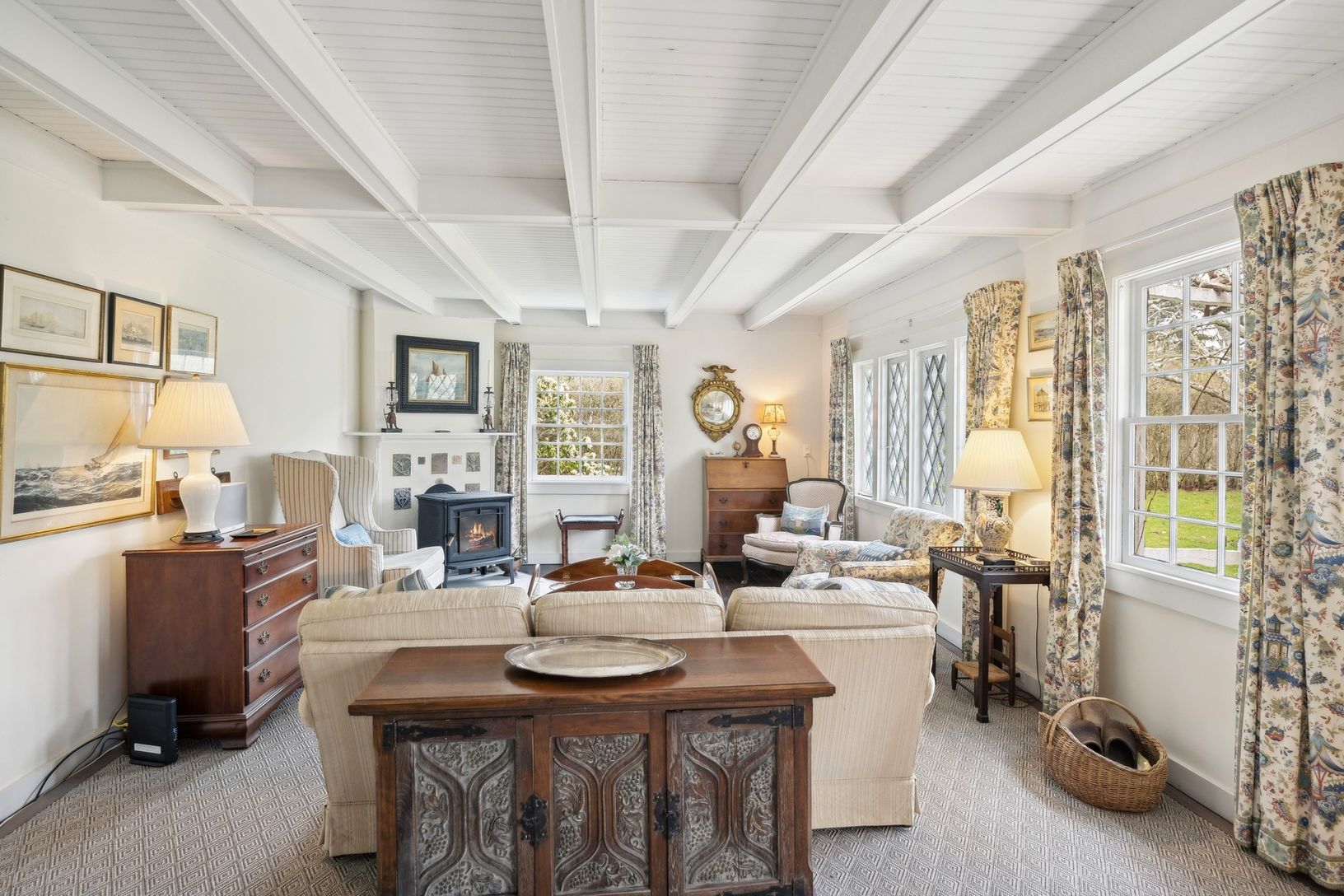  LIVING ROOM FROM DINING ROOM