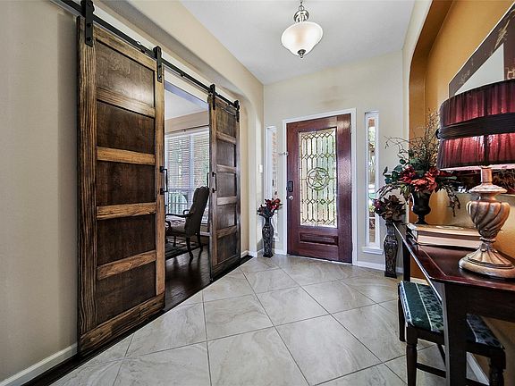 4th image of 3607 Knights Hollow Ct