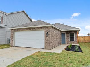 1427 W Chavaneaux Rd, San Antonio, TX 78224