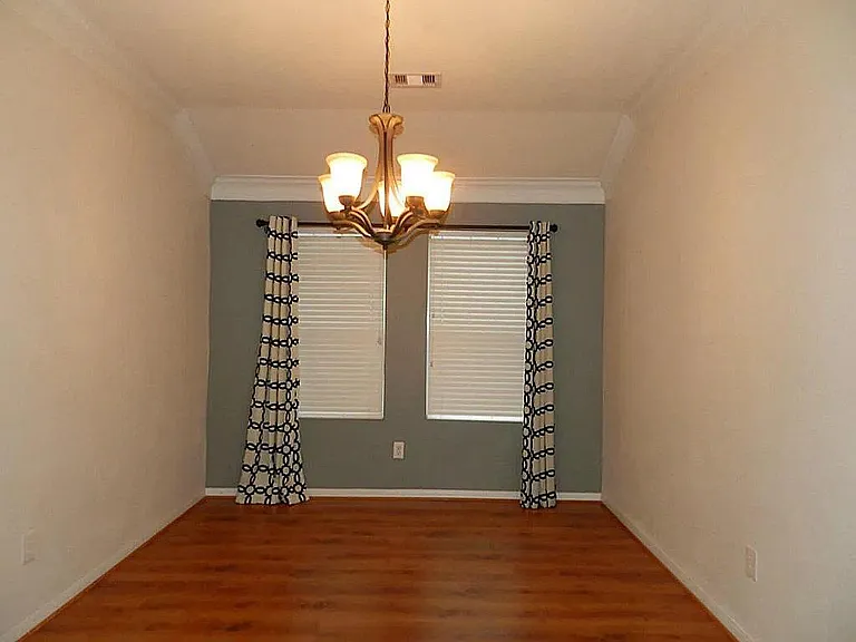 2322 Turnbury Elm Ct — Photo 10