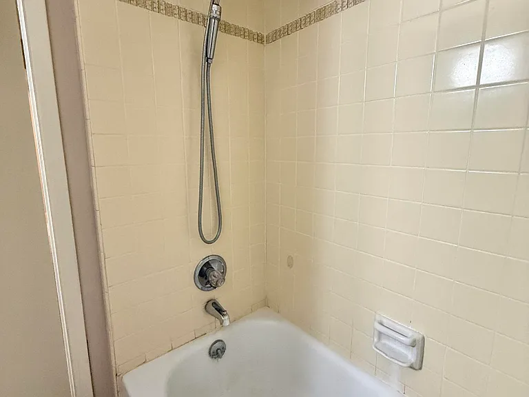 3112 Wayside St #B — Photo 17