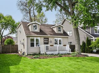 1031 Adelia St, Downers Grove, IL 60516