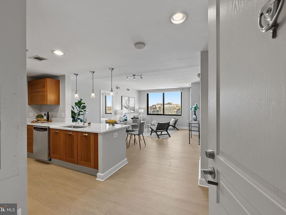 1st image of 2451 Midtown Ave APT 1401