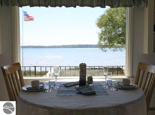 12471 SW Bayshore Dr, Traverse City, MI 49684