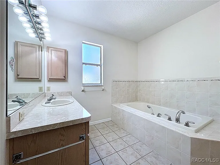 5950 N Petunia Ter — Photo 41