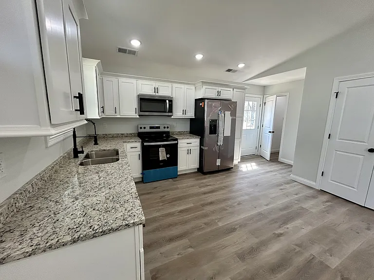 79 Bluegrass Dr — Photo 3