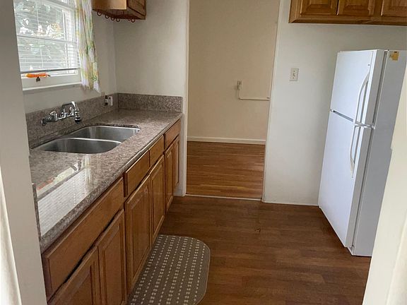4th image of 1123 12th St #1123
