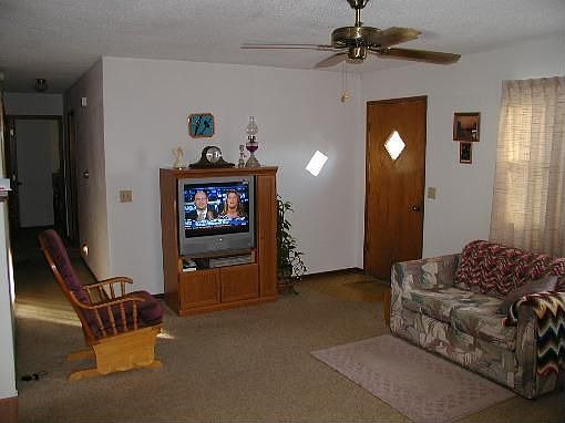 5th image of 1106 Wyvonne St