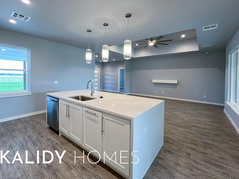 12624 E Hefner Rd — Photo 9