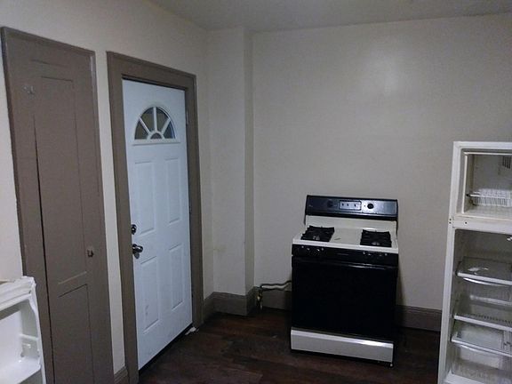 4th image of 8700 Detroit Ave