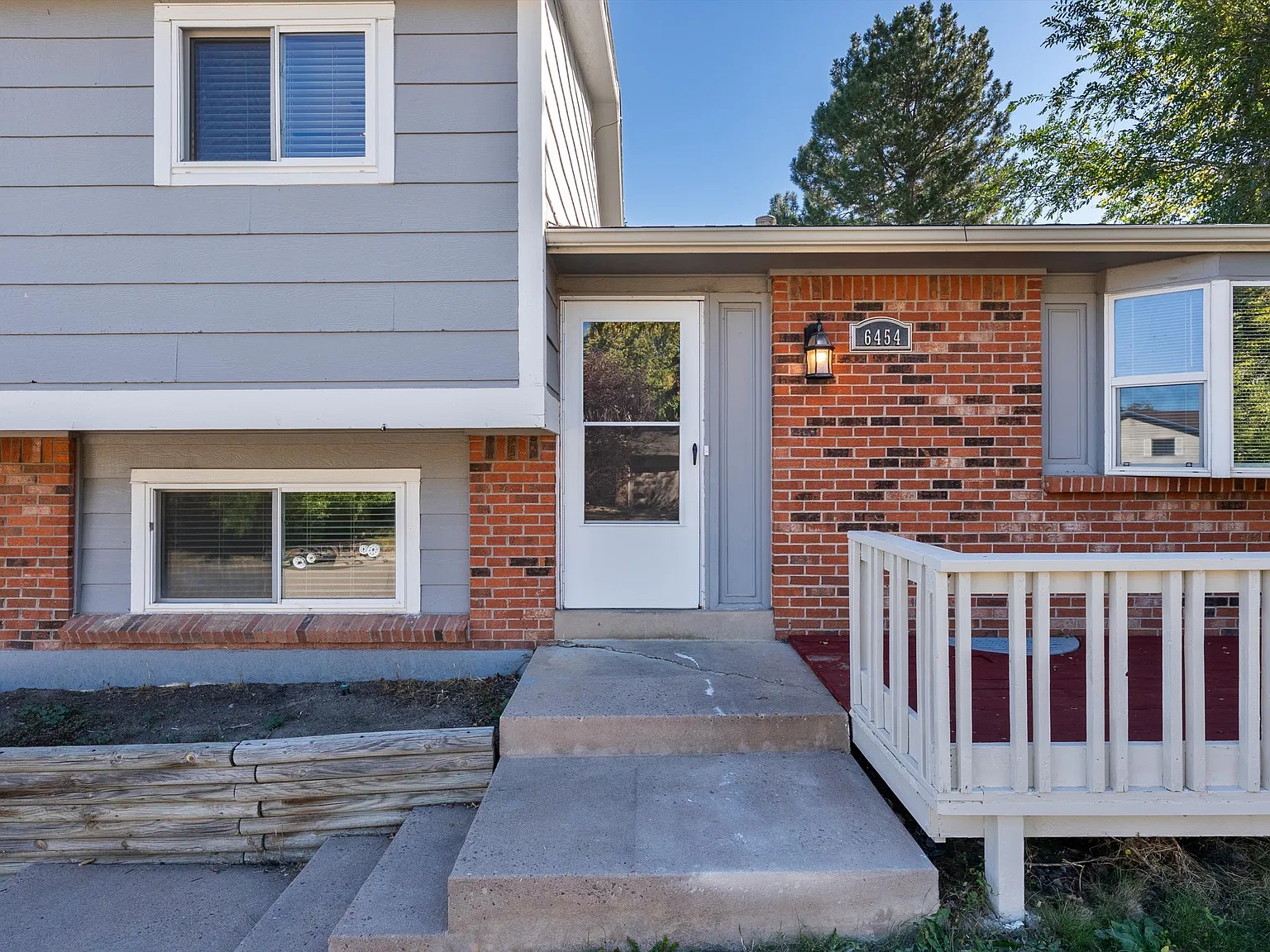 6454 S Garland Ct - - — Photo 4