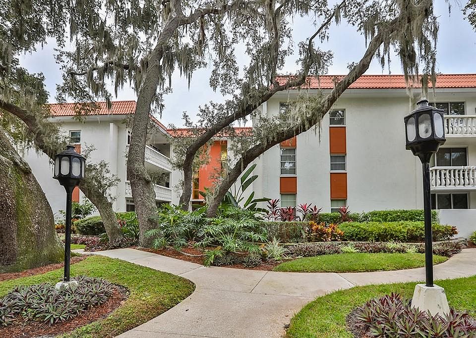 1st image of 2635 Seville Blvd Unit 303