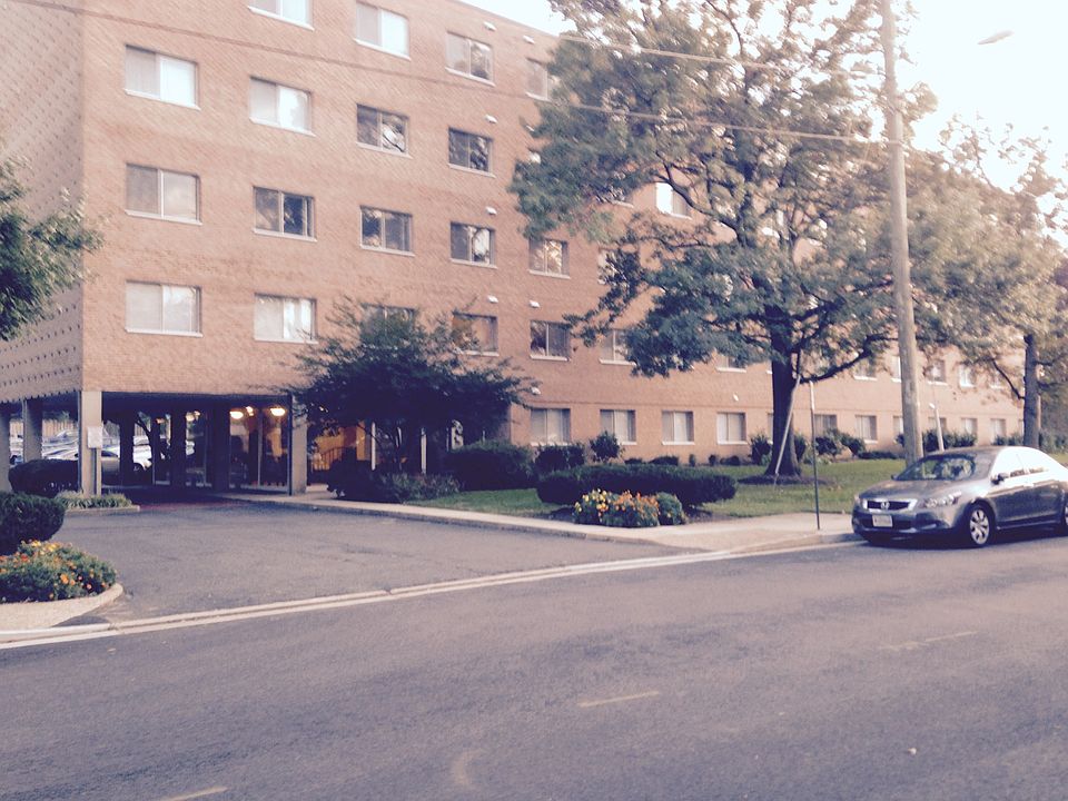 1st image of 4020 Washington Blvd APT 308