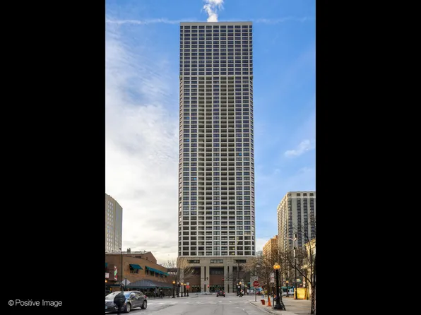 (undisclosed Address), Chicago, IL 60610