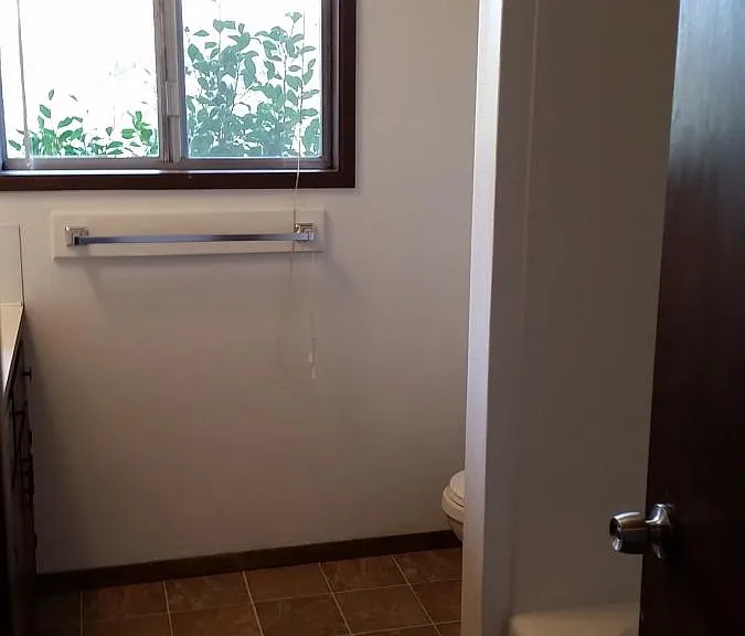 220 SW Maple St #220A — Photo 5