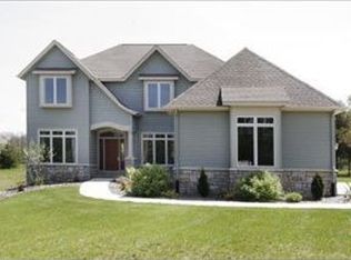 8727 Weeping Pine Ln, Kalamazoo, MI 49009