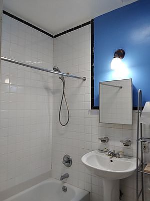 5th image of 224 Edgecombe Ave #3