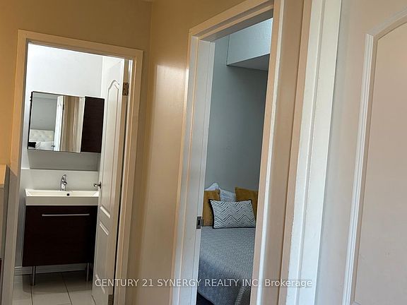 5th image of 3415 Uplands Dr #17