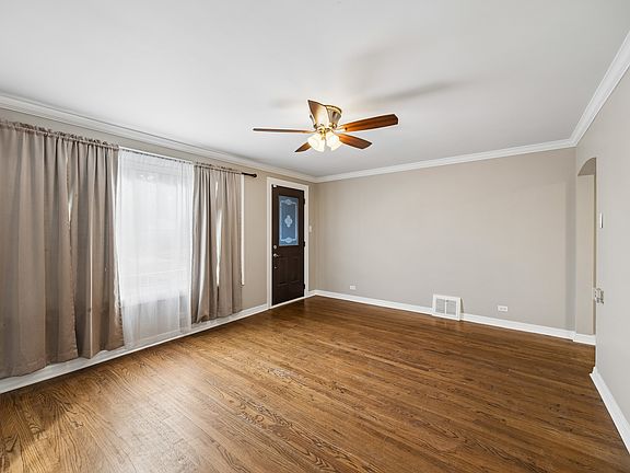 5th image of 4612 Grove Ave
