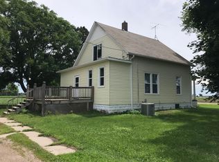 27750 Bennington Rd, Valley, NE 68064